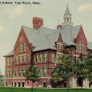 Meet your Posher, Janet